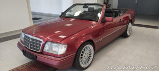 Mercedes-Benz 124 Cabriolet 300 CE-24 1994