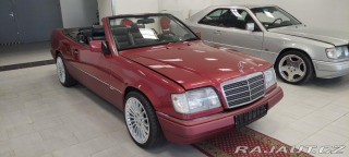 Mercedes-Benz 124 Cabriolet 300 CE-24 1994
