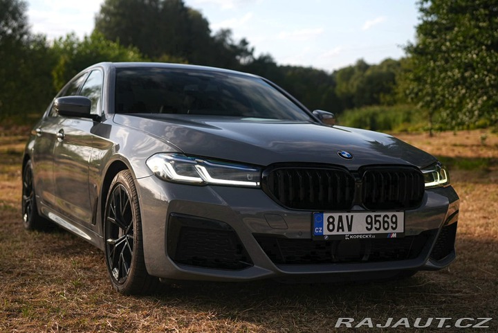 BMW 5 540xD M-Sport|2x sada kol 2021