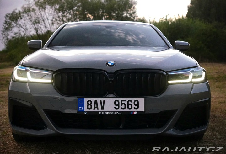 BMW 5 540xD M-Sport|2x sada kol 2021