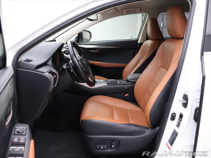 Lexus Ostatní modely NX 300h 2,5 145 kW 4WD Prestige 2021