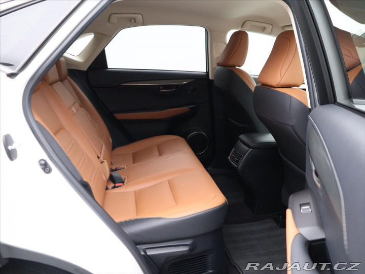Lexus Ostatní modely NX 300h 2,5 145 kW 4WD Prestige 2021