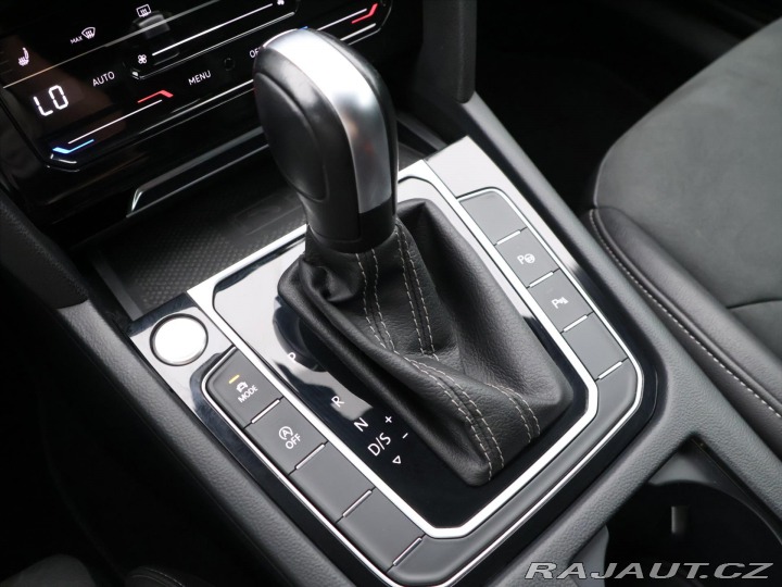 Volkswagen Arteon 2.0 TSI 206kW 4MOT DSG R- 2022