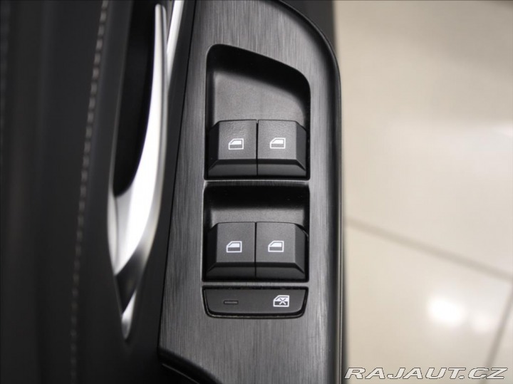 MG ZS 1,5 Hybrid+ Exclusive 20t 2025