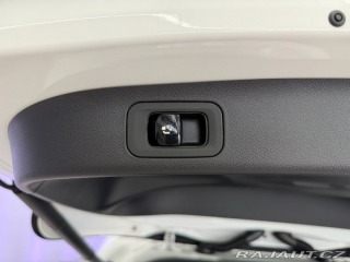 Mercedes-Benz GLB 8G-eDCT 4MATIC AMG, PANOR 2026