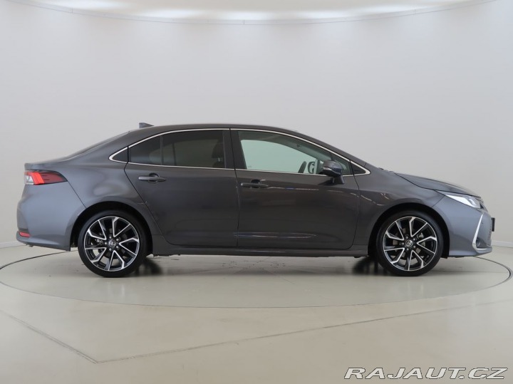 Toyota Corolla 1.8,Hybrid,Executive,e-CV 2024