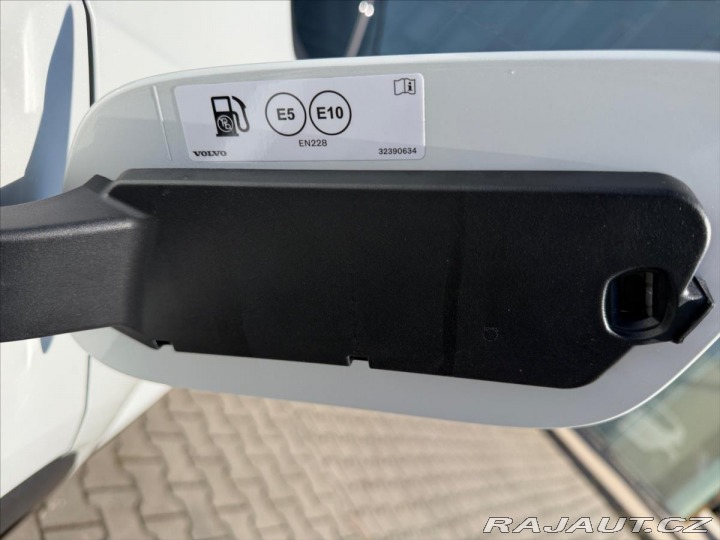 Volvo XC40 2,0 XC40 B3 Core 8273 2026