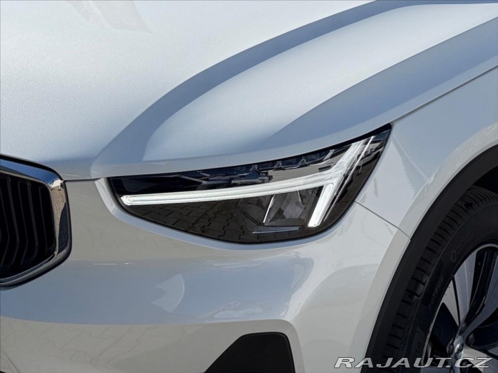 Volvo XC40 2,0 XC40 B3 Core 8273 2026