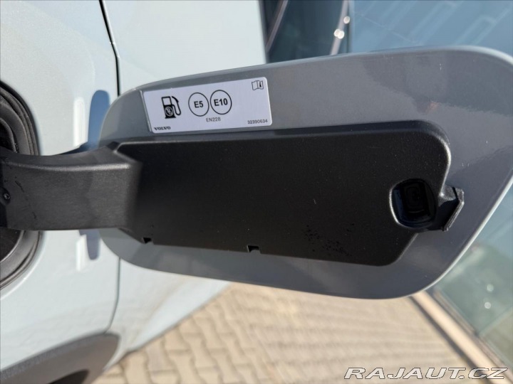 Volvo XC40 2,0 XC40 B3 Core 8453 2026