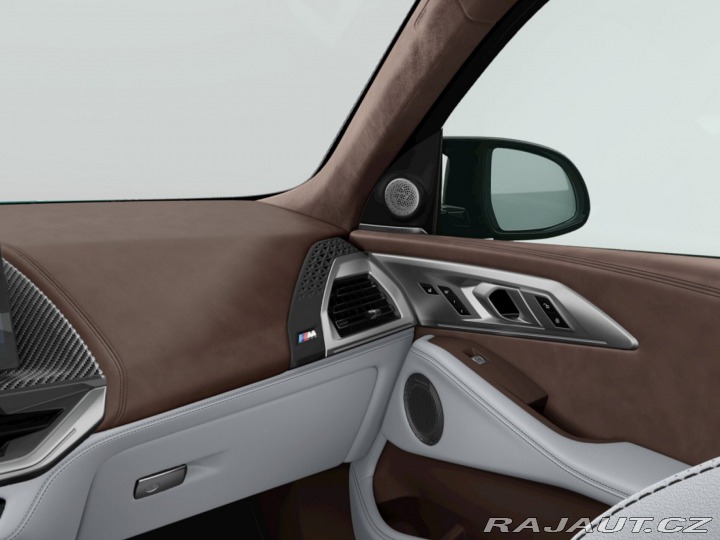 BMW XM 50e 2026