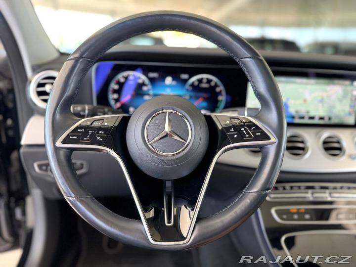 Mercedes-Benz E 300de 4MATIC*Webasto*Pano 2022