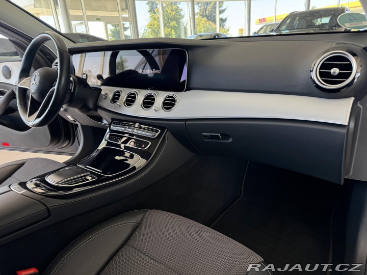 Mercedes-Benz E 300de 4MATIC*Webasto*Pano 2022