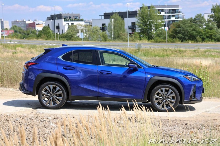 Lexus Ostatní modely UX 300h 300H 2,0 HEV F SPORT DESI 2025
