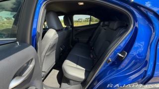 Lexus Ostatní modely UX 300h 300H 2,0 HEV F SPORT DESI 2025