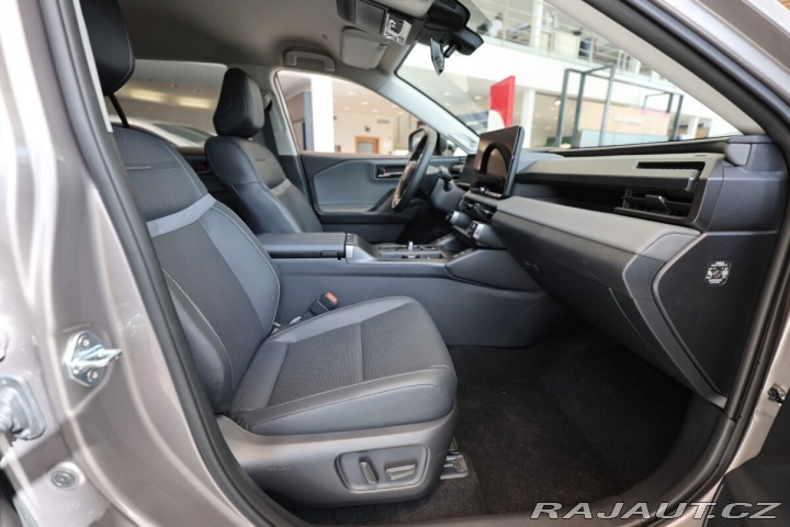 Toyota RAV4 EXECUTIVE AWD SKLAD 1800