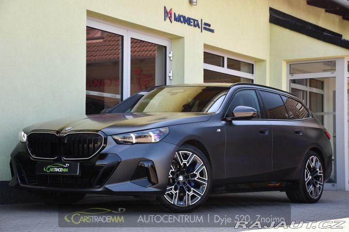 BMW 5 520d xDrive MSPORT 3LZÁRU 2025