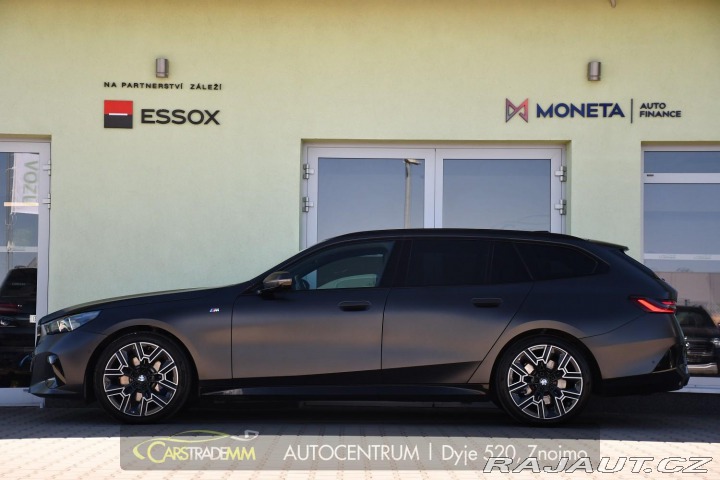 BMW 5 520d xDrive MSPORT 3LZÁRU 2025