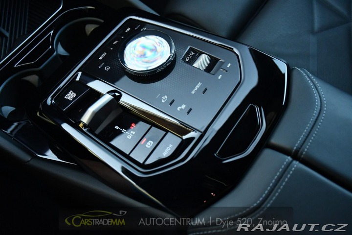 BMW 5 520d xDrive MSPORT 3LZÁRU 2025