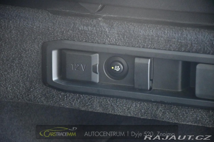 BMW 5 520d xDrive MSPORT 3LZÁRU 2025