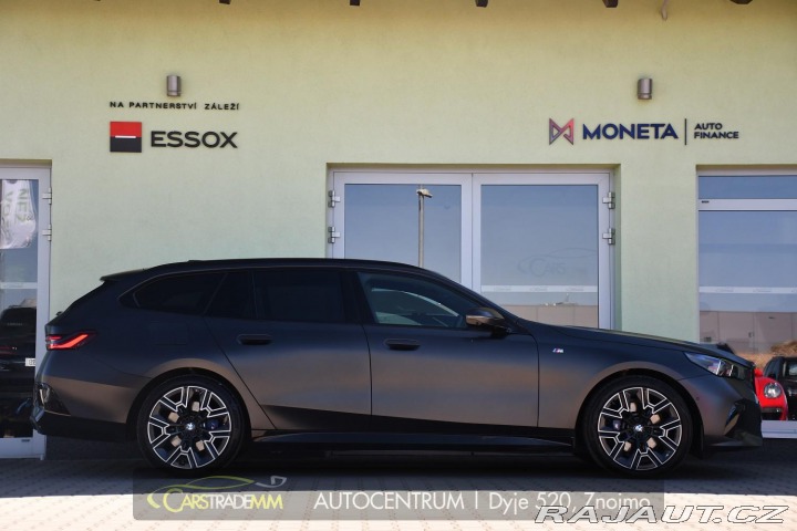 BMW 5 520d xDrive MSPORT 3LZÁRU 2025