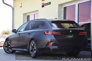 BMW 5 520d xDrive MSPORT 3LZÁRU 2025