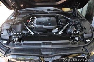 BMW 5 520d xDrive MSPORT 3LZÁRU 2025