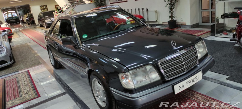 Mercedes-Benz 124 320 kupé
