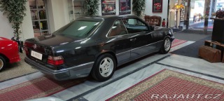 Mercedes-Benz 124 320 kupé 1994