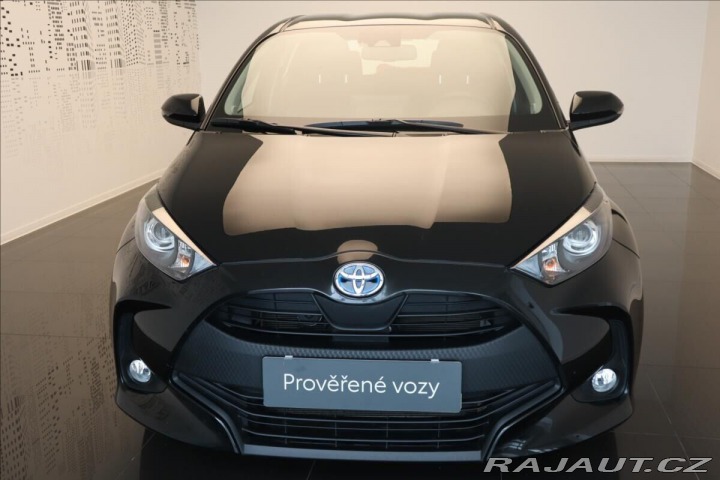 Toyota Yaris 1,5 HYBRID 2022