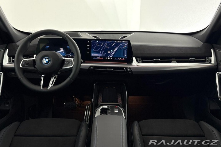 BMW iX1 xDrive30 2026