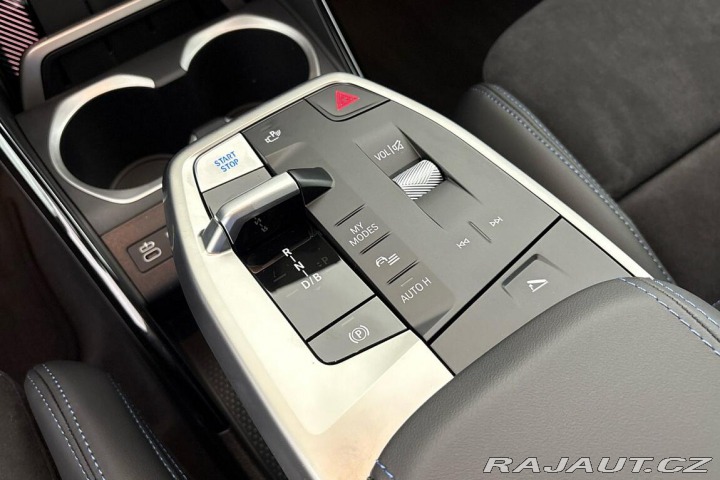 BMW iX1 xDrive30 2026