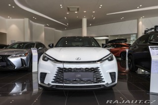 Lexus Ostatní modely LBX 1.5L HEV EMOTION TECH 1800