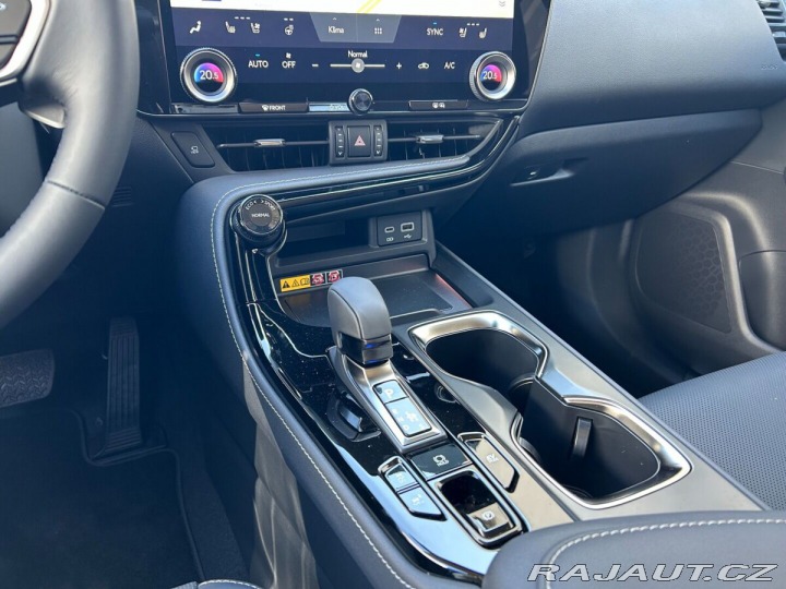 Lexus Ostatní modely NX 350h 350h 2.5 HEV PRESTIGE 1800