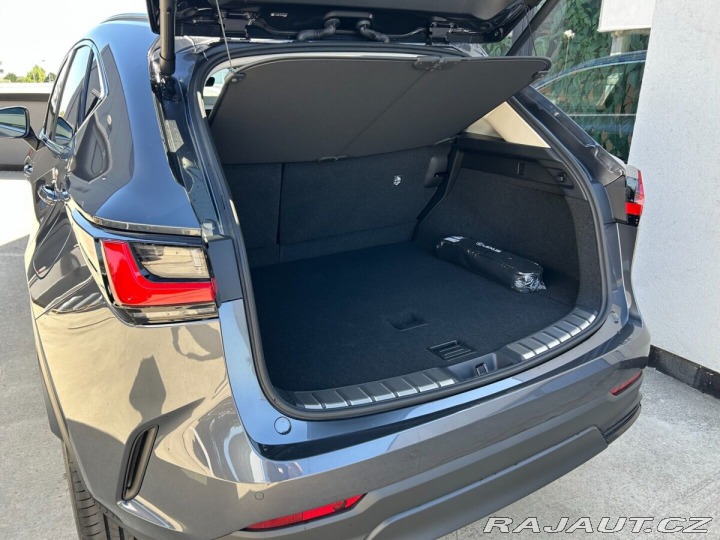 Lexus Ostatní modely NX 350h 350h 2.5 HEV PRESTIGE 1800