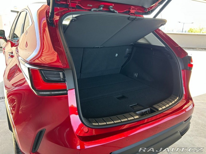 Lexus Ostatní modely NX 350h 350h 2.5 HEV PRESTIGE 1800