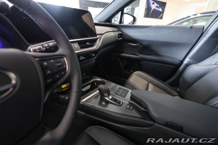 Lexus Ostatní modely UX 300h 300h 2.0L HEV F SPORT DES 1800