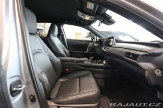 Lexus Ostatní modely UX 300h 300h 2.0L HEV F SPORT DES 1800