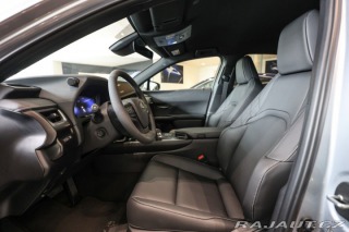 Lexus Ostatní modely UX 300h 300h 2.0L HEV F SPORT DES 1800