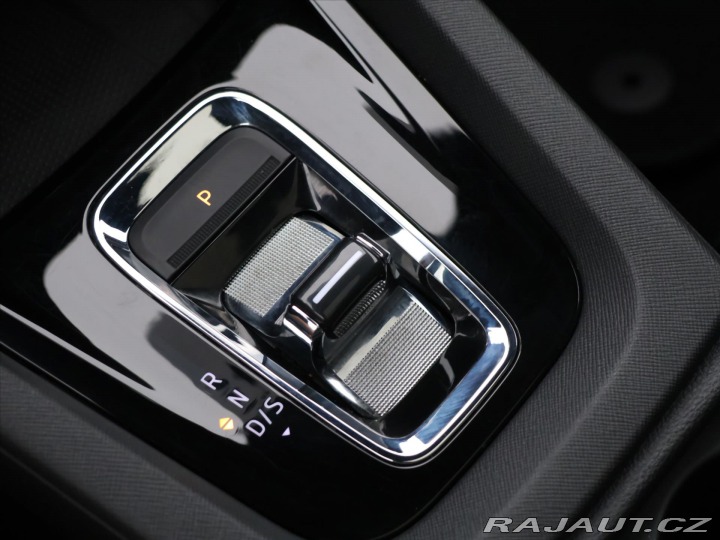 Škoda Octavia 2,0 TSI 180kW DSG RS 1.Ma 2021