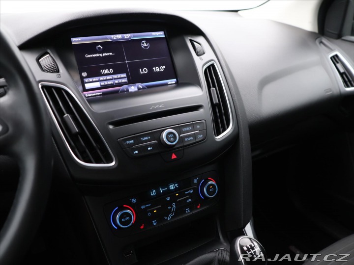 Ford Focus 1.5 TDCI 88kW Aut. Klima 2015