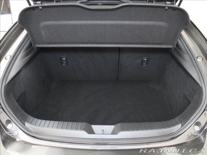 Mazda 3 2,5 G140 Homura 34tkm.ČR 2025
