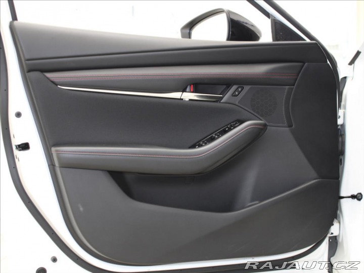 Mazda 3 2,5 G140 AT Homura 10tkm. 2025