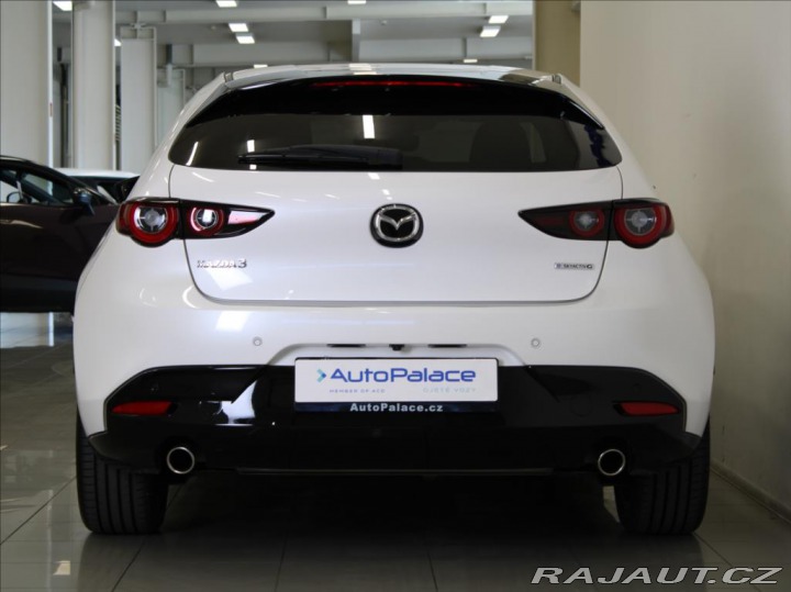 Mazda 3 2,5 G140 AT Homura 10tkm. 2025