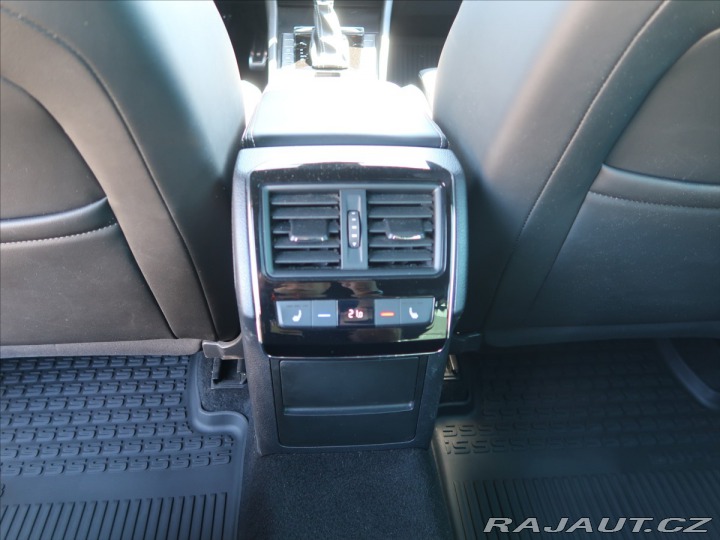 Škoda Superb 2,0 TDI DSG Sportline 4x4 2023