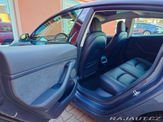 Tesla Model 3 Standard plus RWD 239 kW 2021