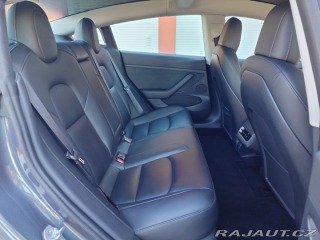 Tesla Model 3 Standard plus RWD 239 kW 2021