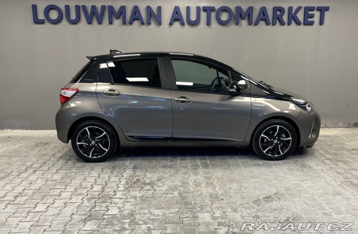 Toyota Yaris 1.5 Hybrid AT SELECTION S 2018