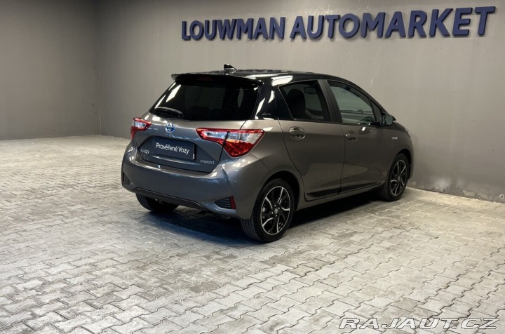 Toyota Yaris 1.5 Hybrid AT SELECTION S 2018