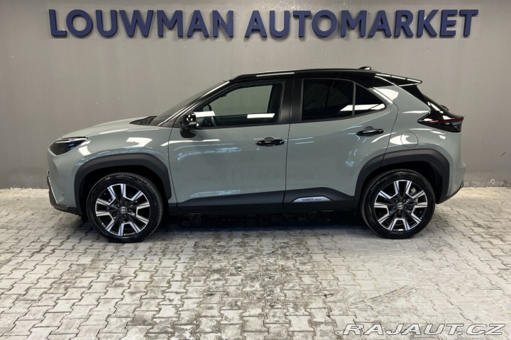 Toyota Yaris Cross 1,5 Hybrid AT AWD Premier 2025