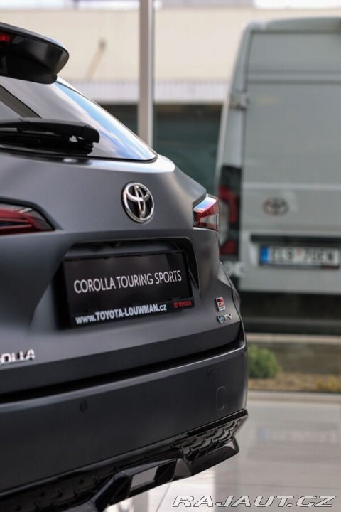 Toyota Corolla 2.0L HEV 178 - 4x2 TS GR 1800